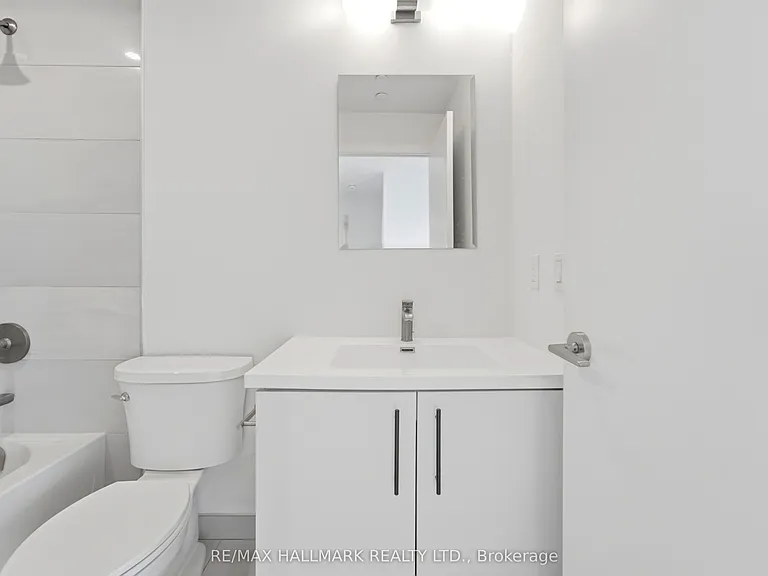5 Wellington St S #1406 — Photo 20