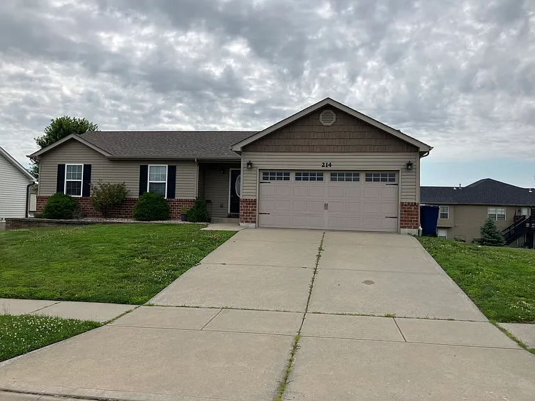 214 Rolling Rock Creek Dr — Photo 2