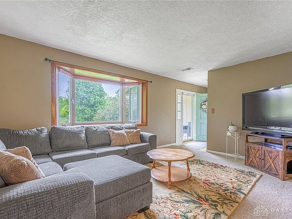 3rd image of 7523 Horizon Hill Dr
