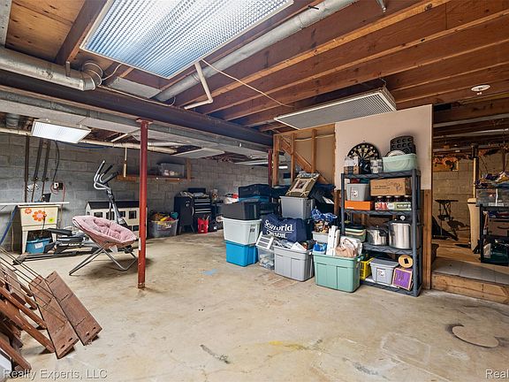 20th image of 6108 Dryden Rd