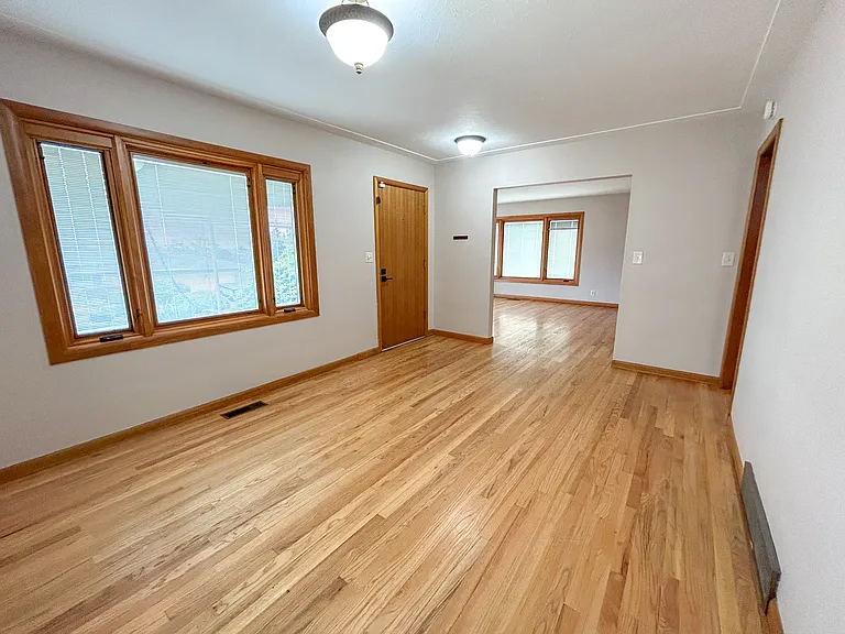 1550 Corina Dr SE — Photo 4