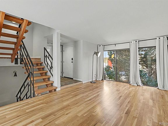 5th image of 935 N Pennsylvania Street #10