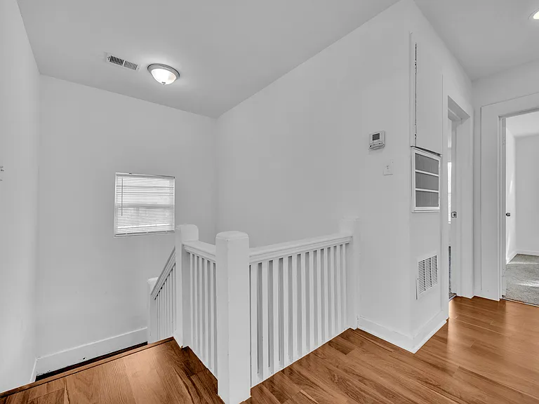 2348 Court R — Photo 23