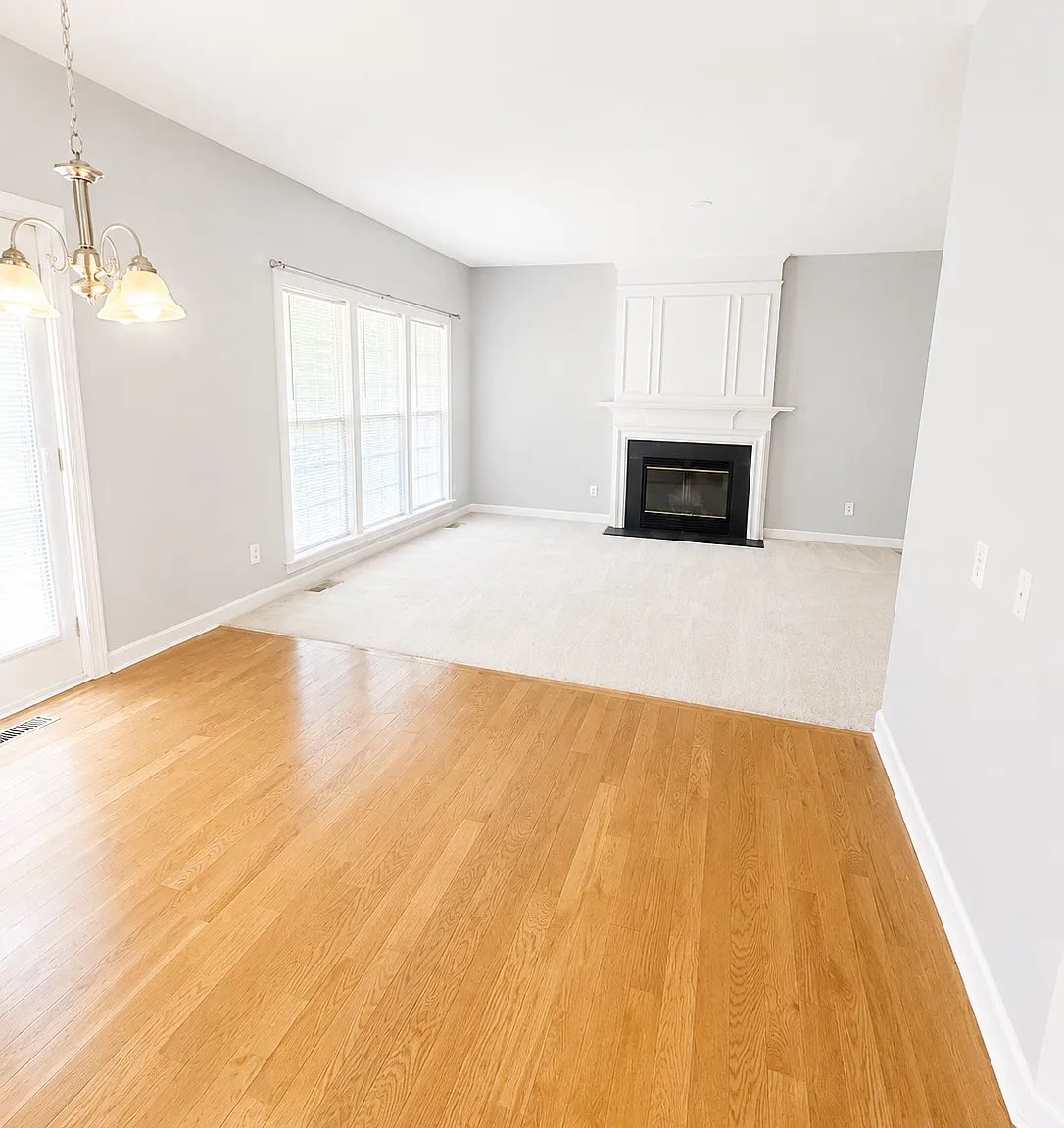 4 bed, 2.5 bath, 2520 sqft, $2,200 — Photo 3