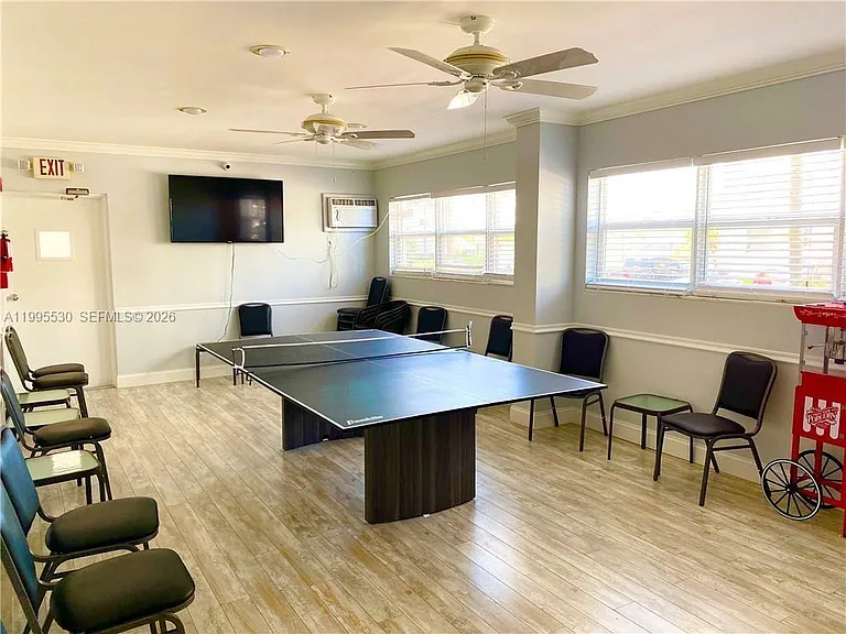 2900 Banyan St #408 — Photo 24