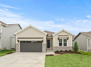 1531 SW Arbor Park Dr, Lees Summit, MO 64082