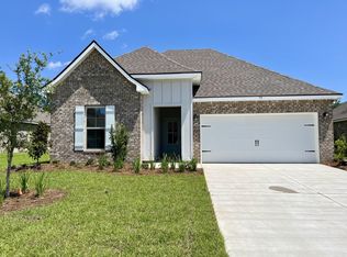 75 Apollo Ave E, Freeport, FL 32439