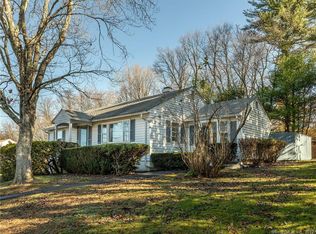 85 Hart Dr, Litchfield, CT 06759