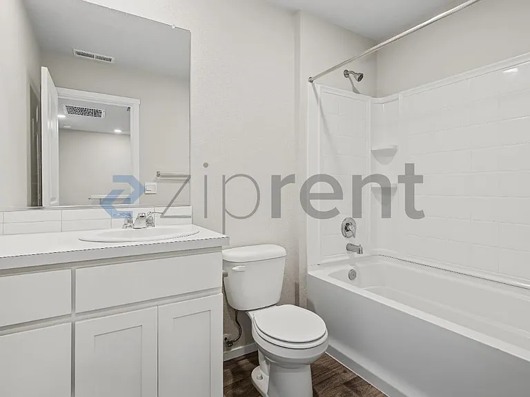 1404 SW 5th St — Photo 16