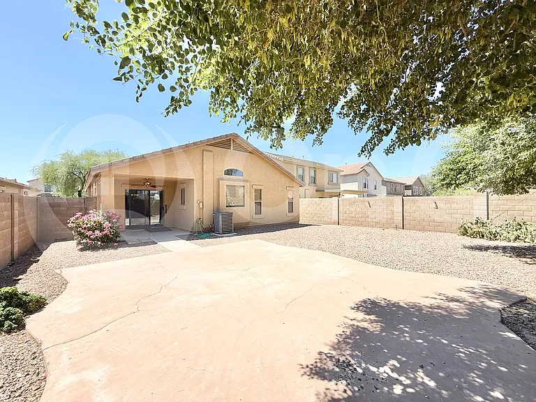 1238 W Corriente Dr — Photo 23