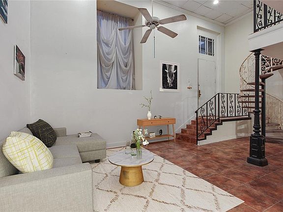 3rd image of 1020 Esplanade Ave APT 102