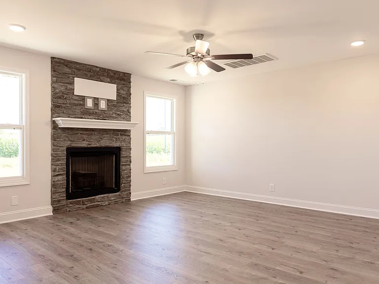 508 Ayden Ln — Photo 14