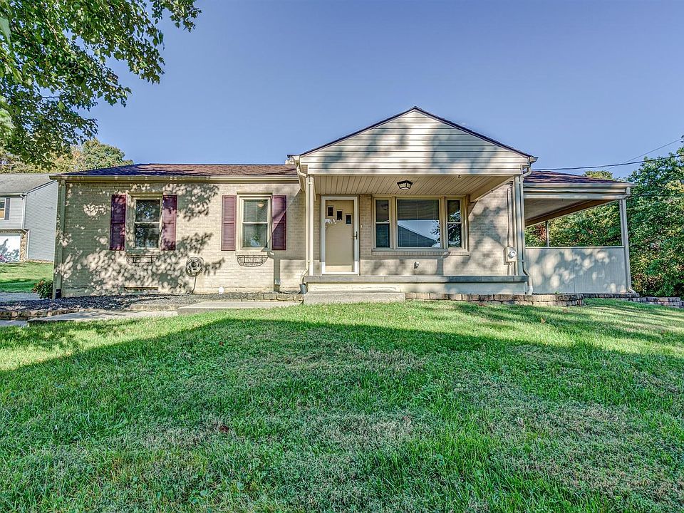 1st image of 116 Deer Trace Ln