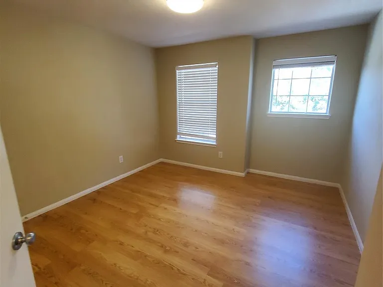 9342 Canady Park Ln — Photo 21