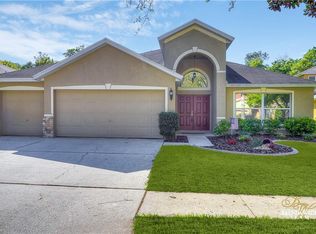 5913 Tealwater Pl, Lithia, FL 33547