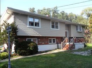 70 Lyndon Rd, Fishkill, NY 12524