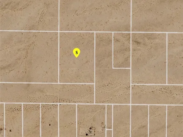 101 Screech Owl Rd, Twentynine Palms, CA 92277