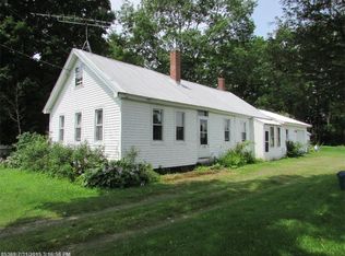 108 Philbrick St, Farmington, ME 04938