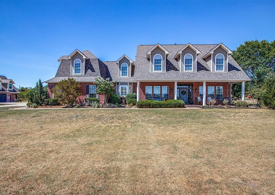 4275 Old Thomas Rd, Aubrey, TX 76227 MLS 20123211 Zillow