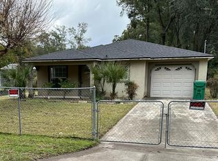 703 Wilson St, Wildwood, FL 34785
