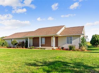 23482 Fairview Rd, Anamosa, IA 52205