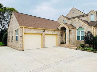 1046 Cattails Dr, Ooltewah, TN 37363