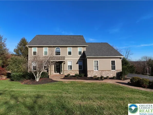 2127 Sherbrooke Dr, Bethlehem, PA 18015
