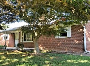 5731 Vickie Dr, Winston Salem, NC 27106