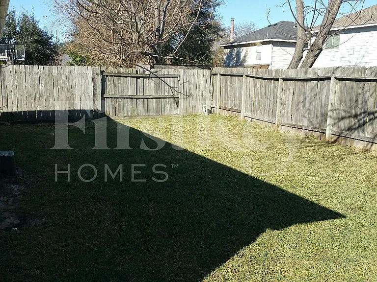 13322 Gendley Dr — Photo 13