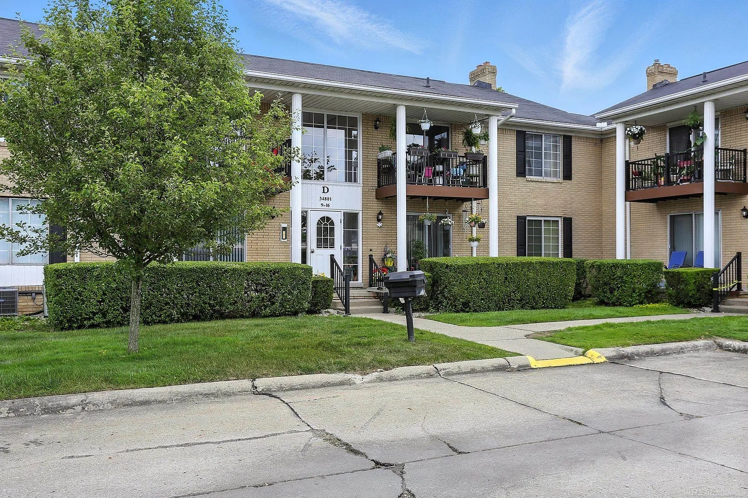 34801 Valleyview Dr APT D-15 photo 1