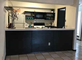 723 Stonecroft Cir, Edmond, OK 73034