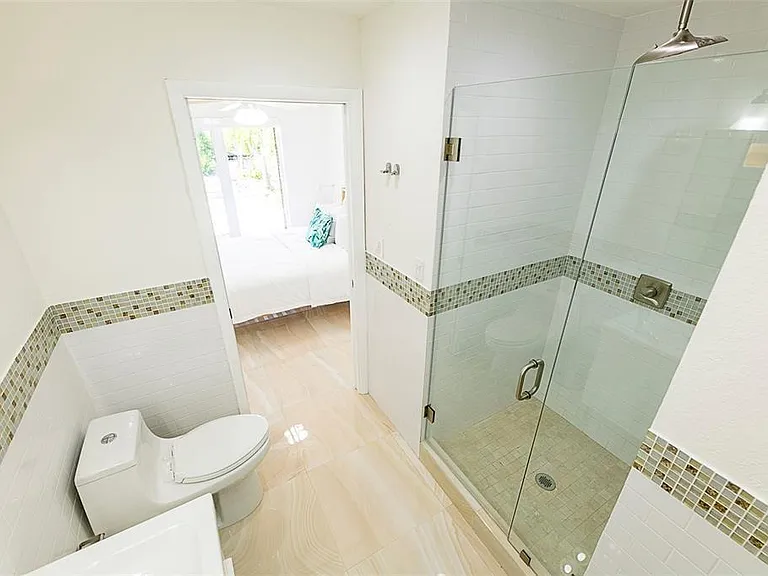 1162 Hayes St — Photo 15