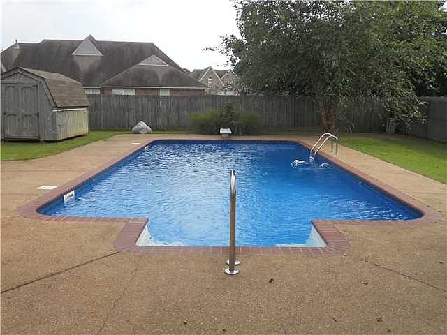 2nd image of 9865 Macon Oak Rd