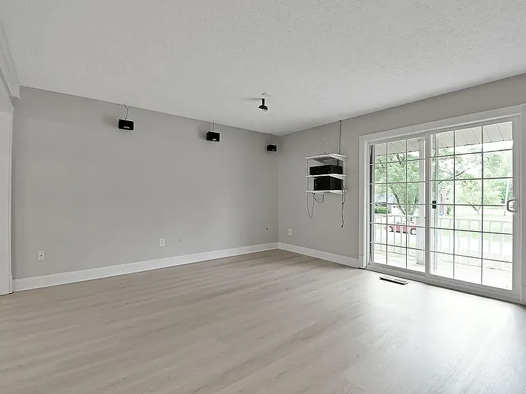 5978 Alice Dr — Photo 5