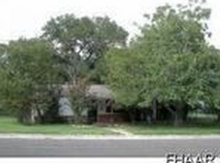 605 W Ave C, Lampasas, TX 76550