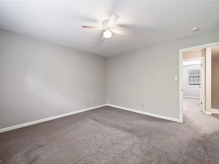 1903 E Malone Rd — Photo 15