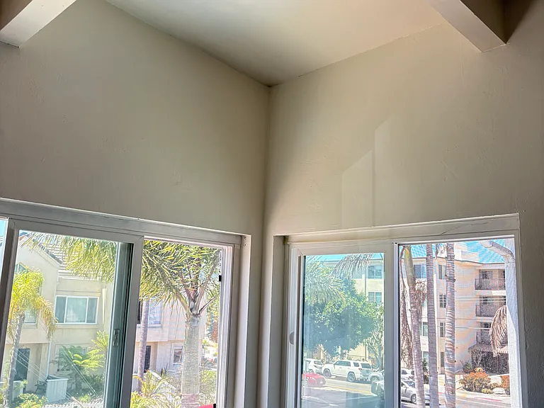 3801 1/2 Riviera Dr — Photo 11