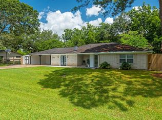 2330 W Coombs St, Alvin, TX 77511