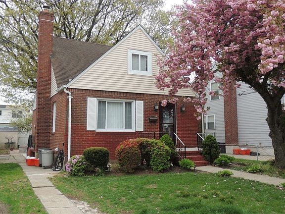 4th image of 943 Hancock Ave