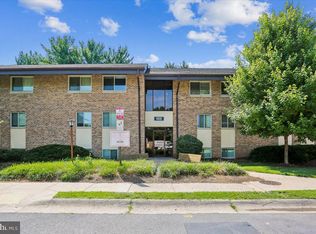 9906 Walker House Rd APT 6, Montgomery Village, MD 20886