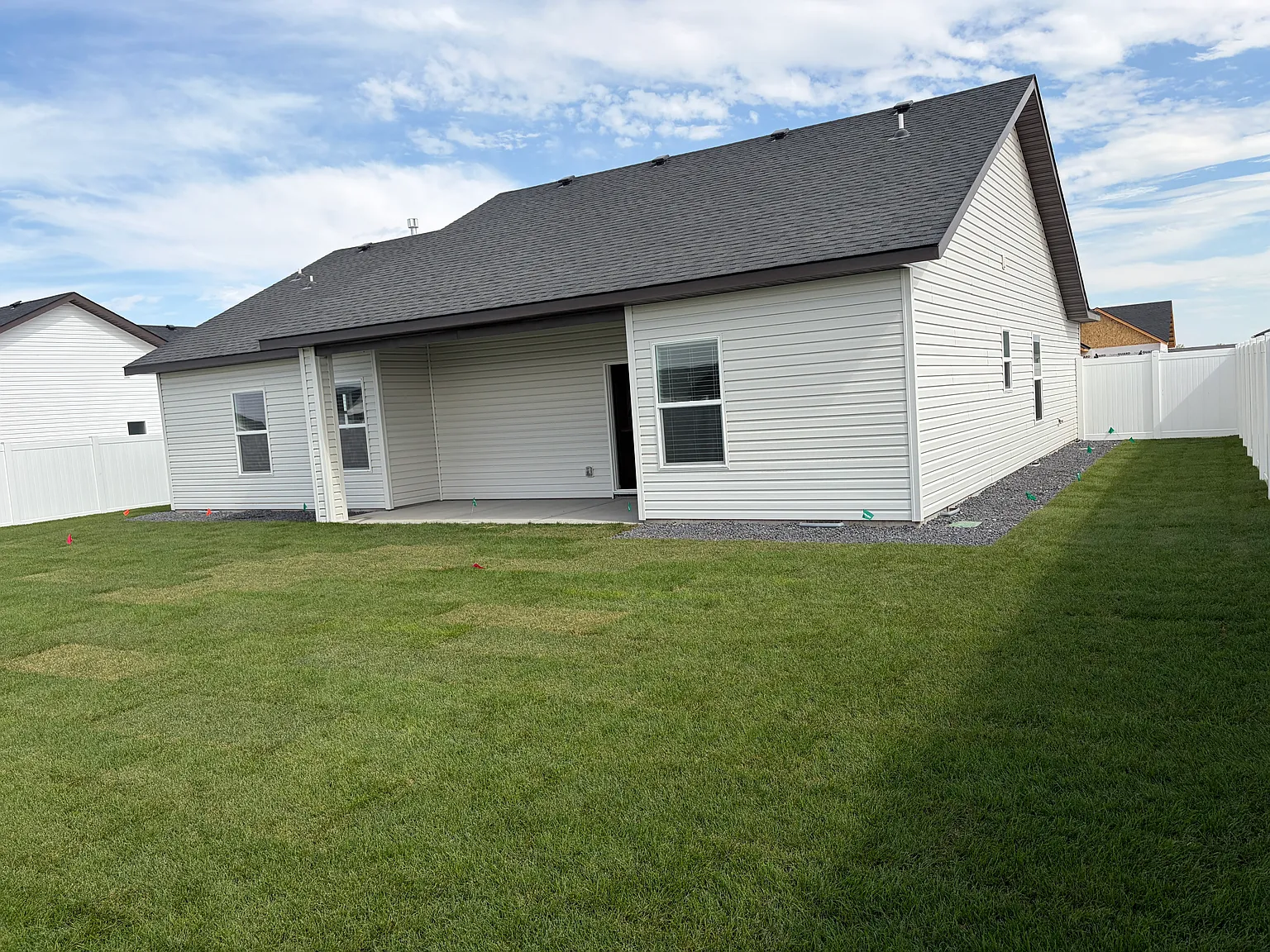 4 bed, 1440 sqft, $2,300 — Photo 4
