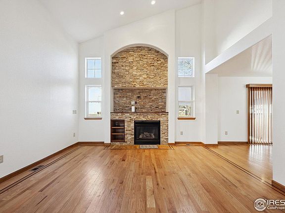 3rd image of 6787 Quincy Ave
