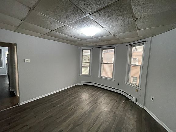 5th image of 409 Hamilton St Floor 2