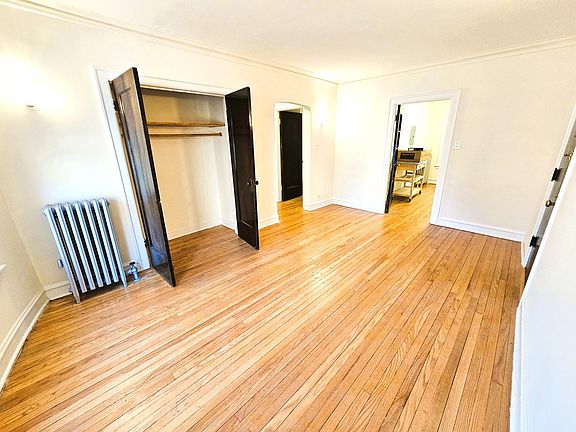 2nd image of 4800 N Pauline #2D
