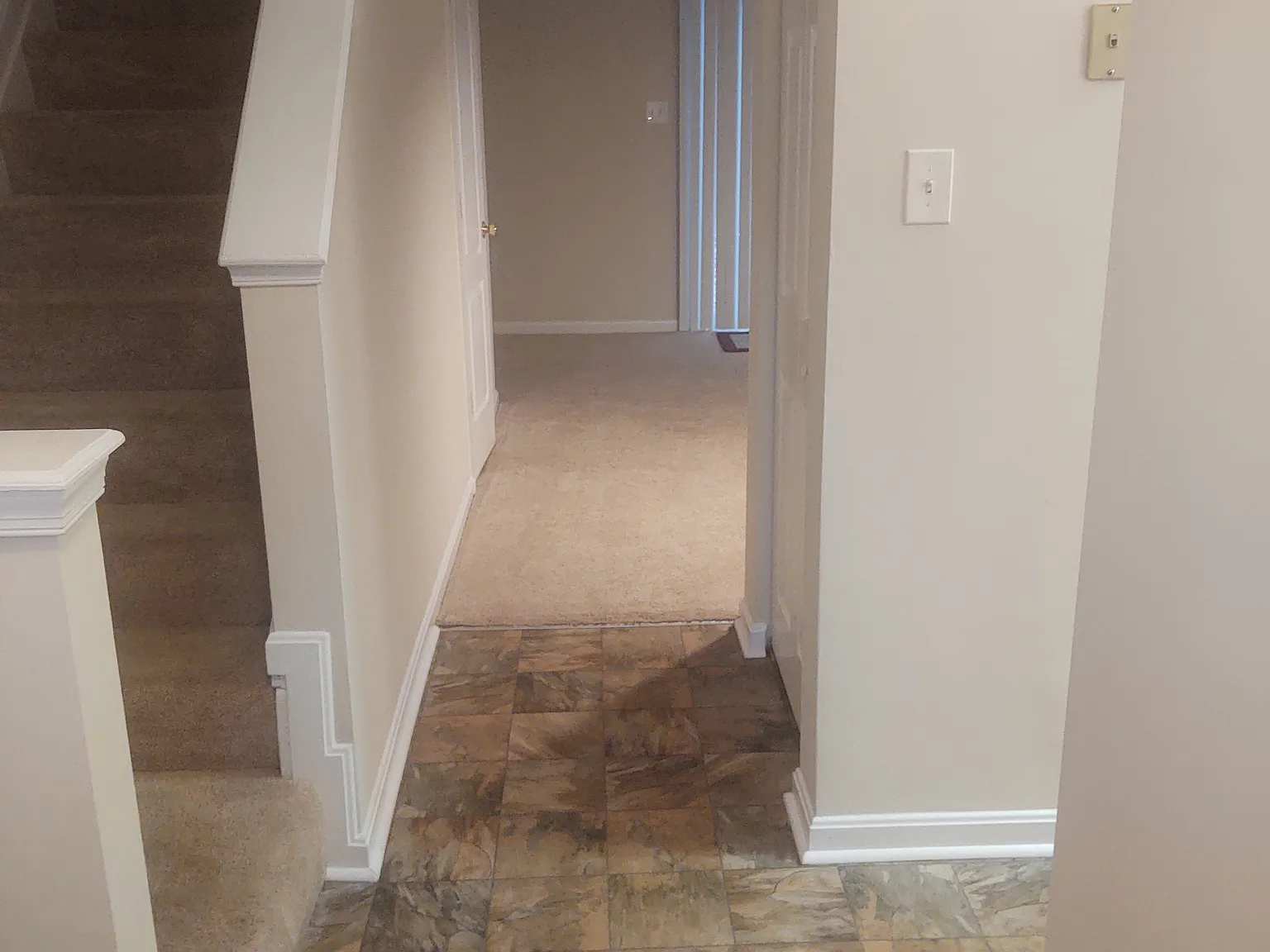 3 bed, 1160 sqft, $2,100 — Photo 3