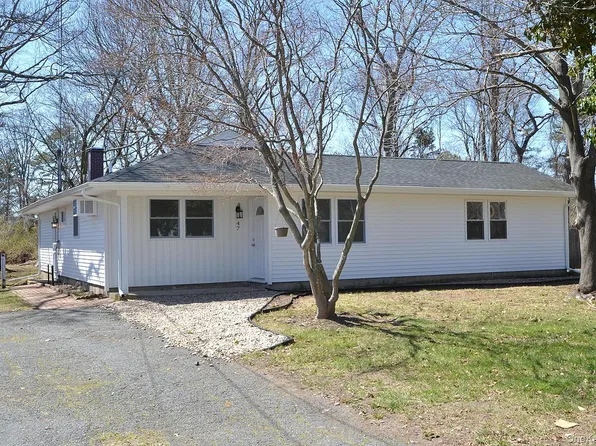 47 Grand Avenue, Shirley, NY 11967