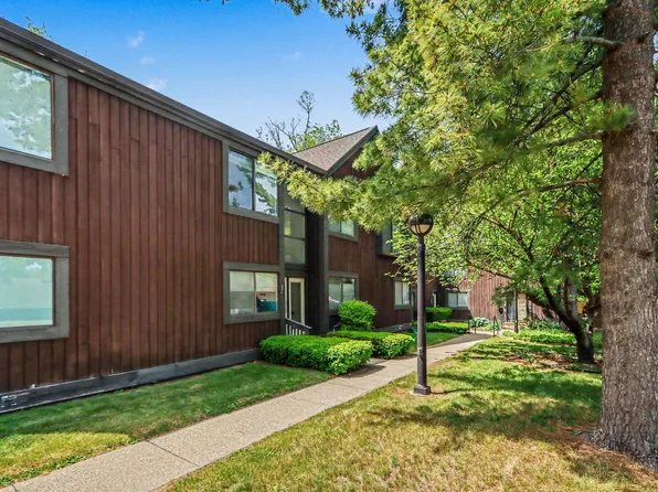 231 Durness Ct APT A, Kalamazoo, MI 49006