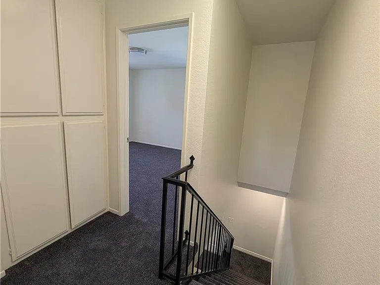 529 E Colorado Blvd #D — Photo 25