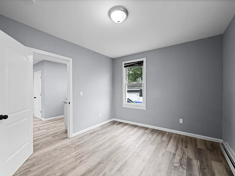 4 Columbus Ave — Photo 17