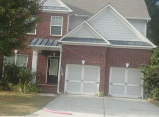 1371 Scenic Pines Dr, Lawrenceville, GA 30044